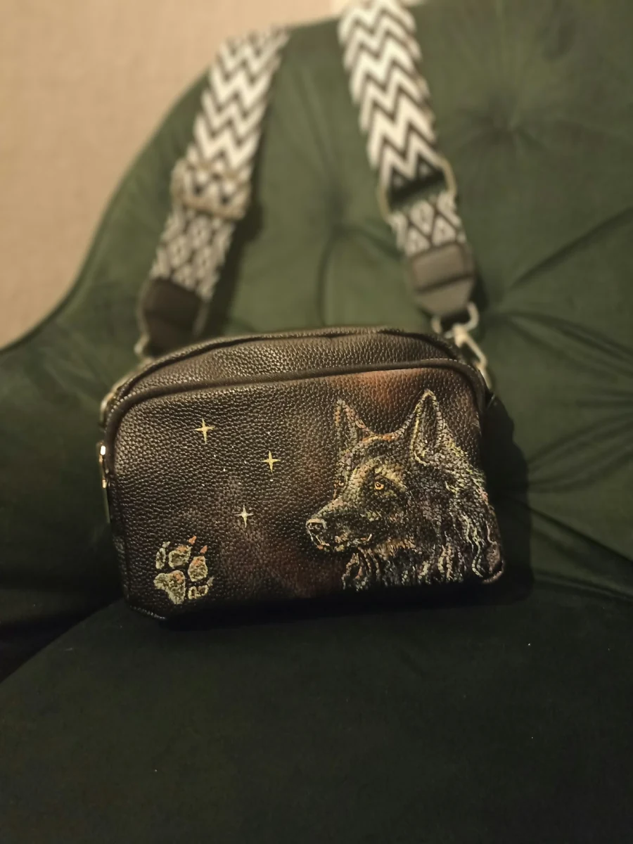 Tasche mit Wolfsmotiv – Beispiel einer individuellen Auftragsarbeit